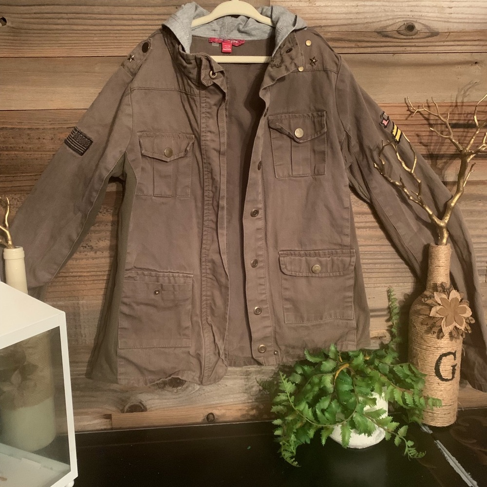 💚Girls hooded Army jacket size L 14/16. Ret $36
